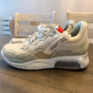 Jordan Sneakers in Cream and White